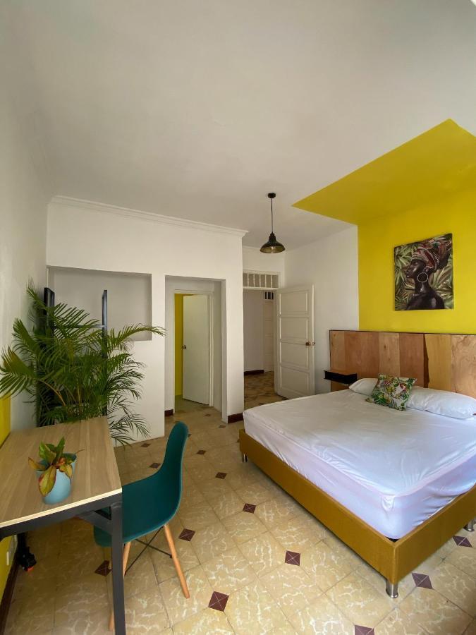 La Palmera Hostel Cali Luaran gambar