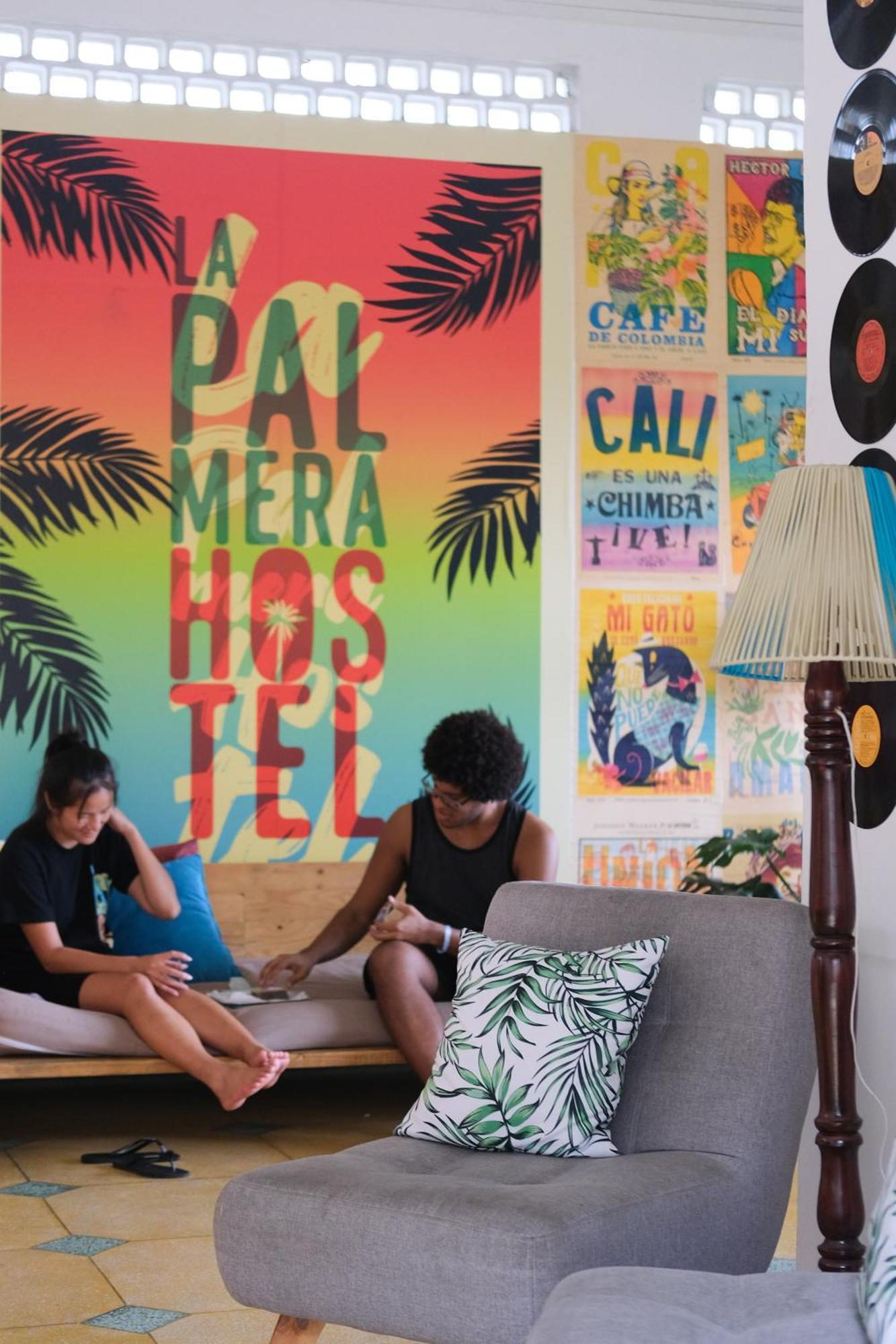 La Palmera Hostel Cali Luaran gambar